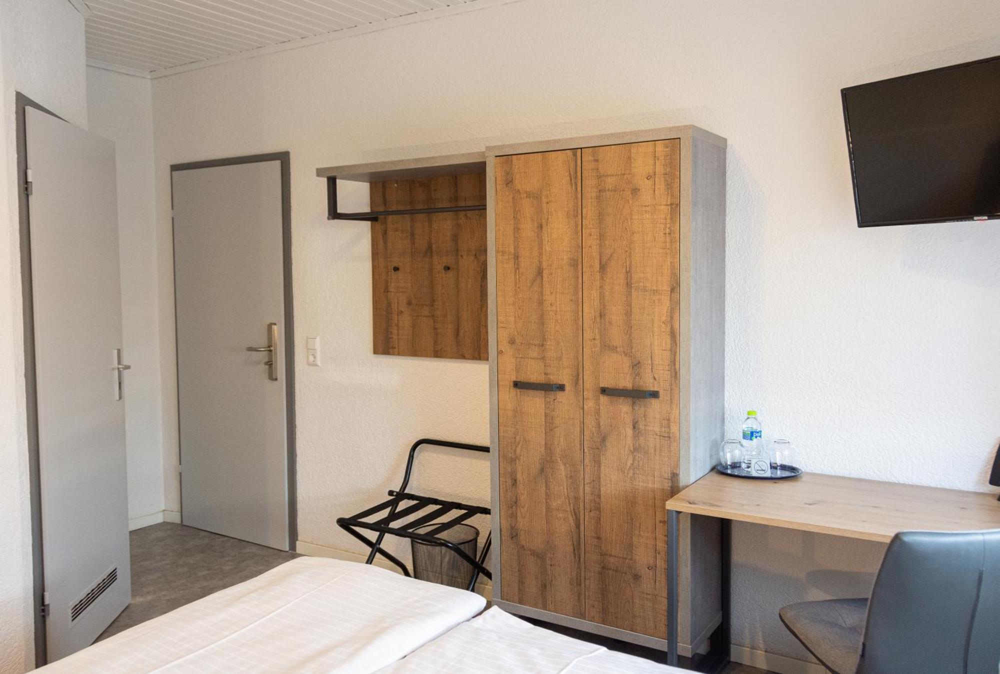 Hotel-Cocco-Bello In Der Villa Foret Ludwigsburg Ngoại thất bức ảnh