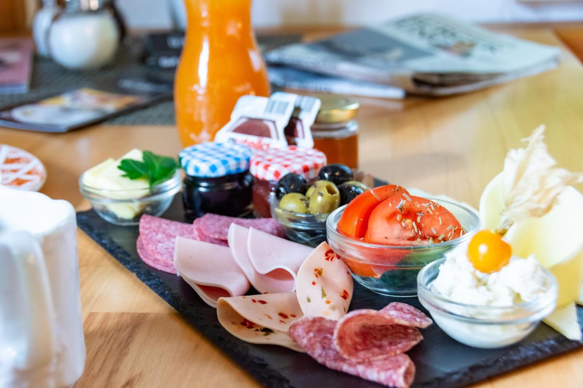 Hotel-Cocco-Bello In Der Villa Foret Ludwigsburg Ngoại thất bức ảnh