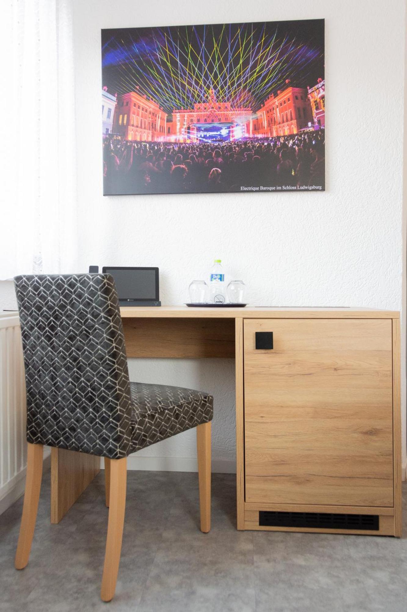 Hotel-Cocco-Bello In Der Villa Foret Ludwigsburg Ngoại thất bức ảnh